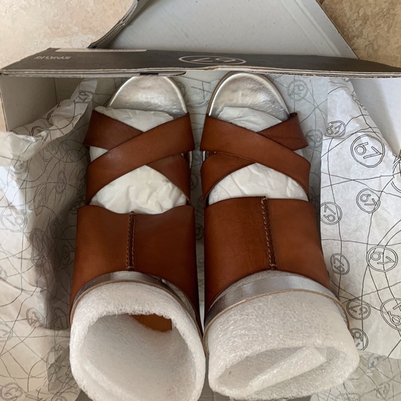 Sixty Seven Heels Leather Silver Strap Size 38 - Picture 4 of 11